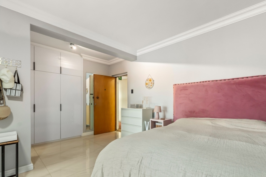 To Let 0 Bedroom Property for Rent in Mouille Point Western Cape